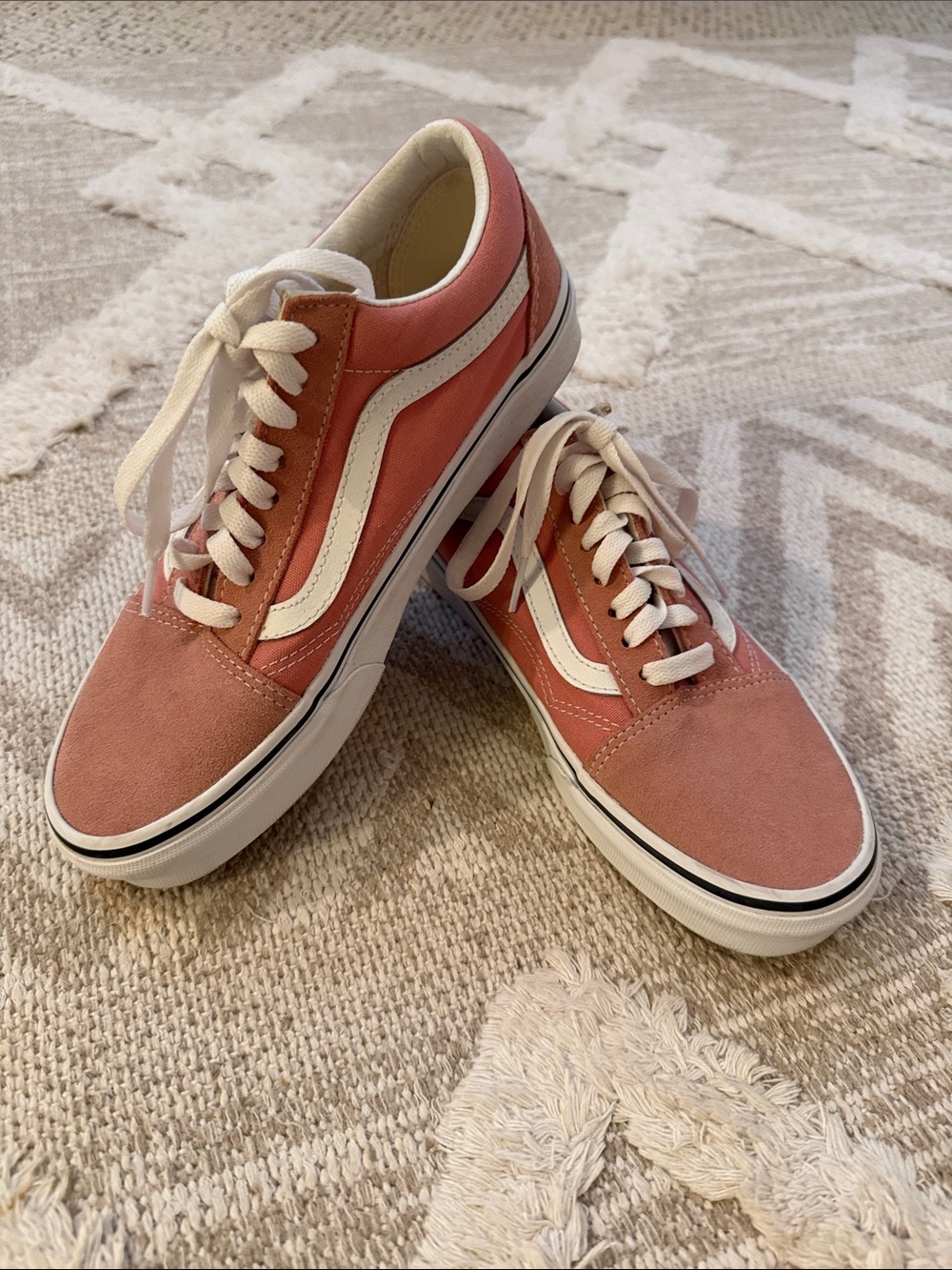 Women’s Vans 🩷